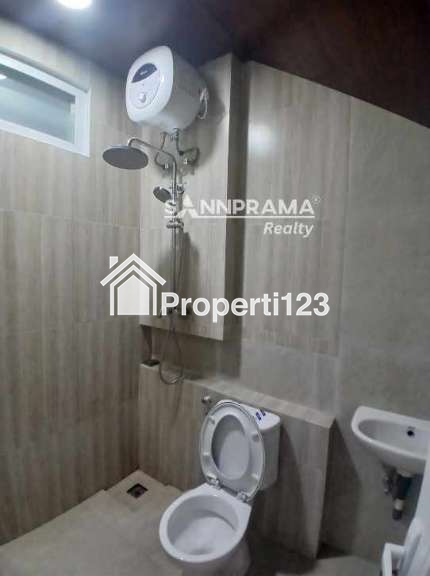 Rumah American Classic 4 lantai di Jagakarsa Jakarta Selatan - 10
