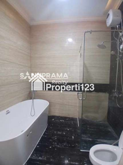 Rumah American Classic 4 lantai di Jagakarsa Jakarta Selatan - 4