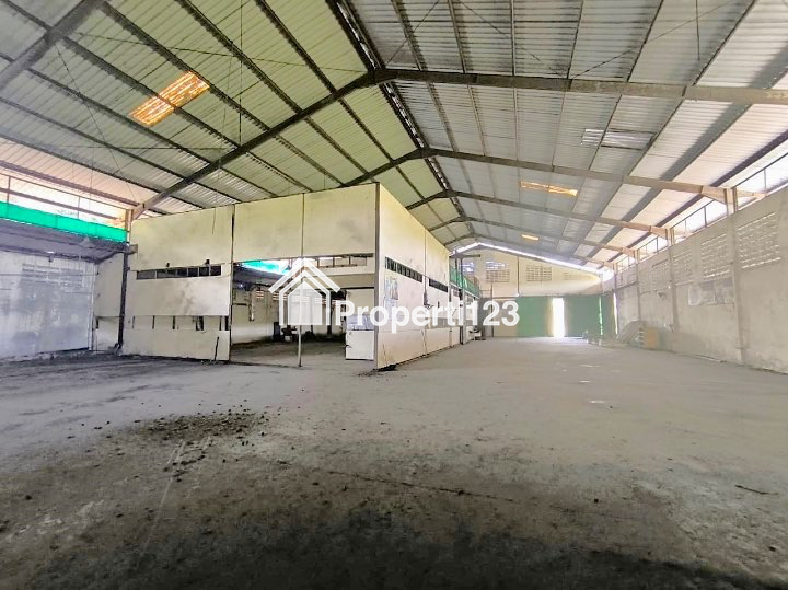 Dijual Gudang dan Pabrik Akses Container di Setu Bekasi - 2