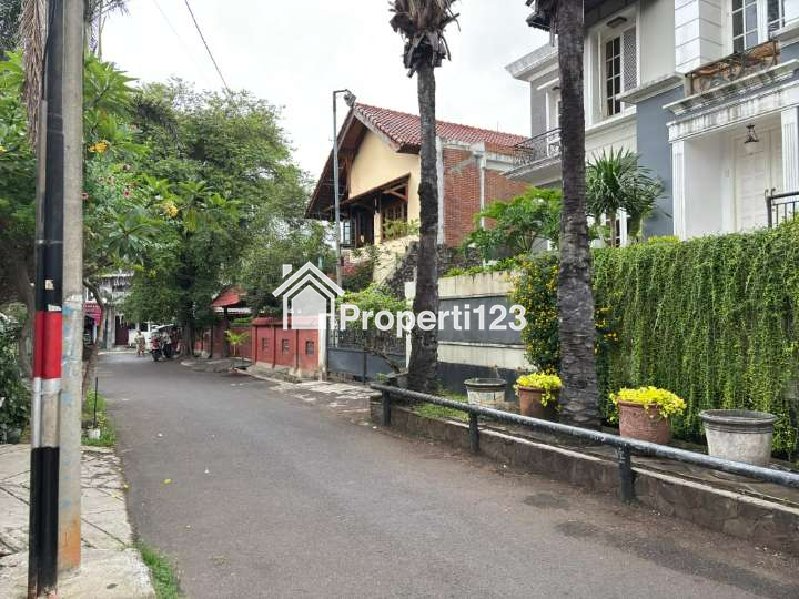Dijual Murah Rumah Mewah 3 Lt. di Cempaka Putih Tengah, Jakarta Pusat - 9