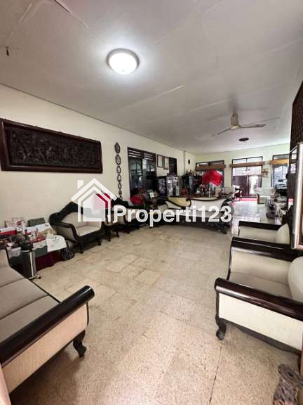 Rumah Hook Tanah Luas di Jatiwaringin Cipinang Melayu Jakarta Timur - 5