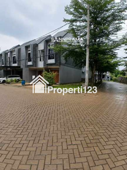 Rumah hook 2 lantai dalam cluster di Pengasinan Depok - 12