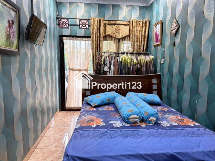 Rumah Hadap Taman Perumahan Griya Bintara Indah Bekasi Barat - 10