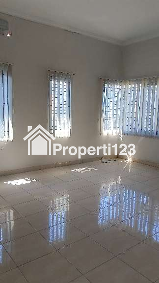 Rumah Second Mewah Dijual Dibawah Harga Pasar - 4