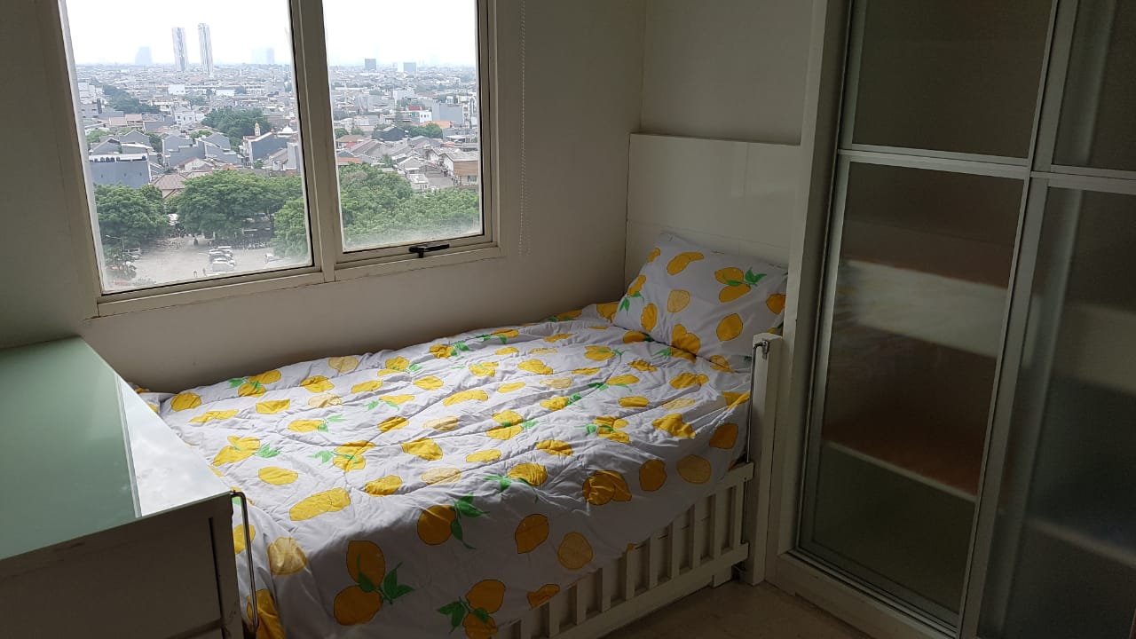 Disewakan Apartemen 2 Bedroom Royal Mediterania Garden Residences - 2