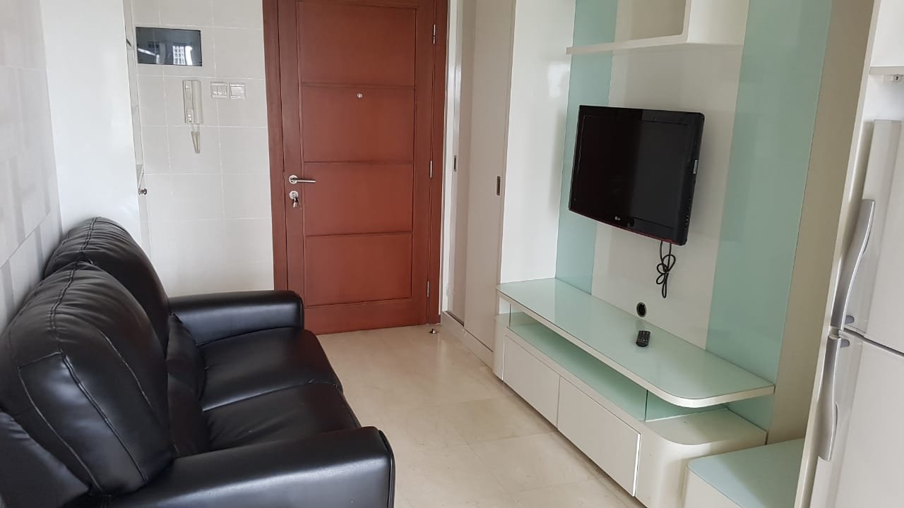 Disewakan Apartemen 2 Bedroom Royal Mediterania Garden Residences - 3