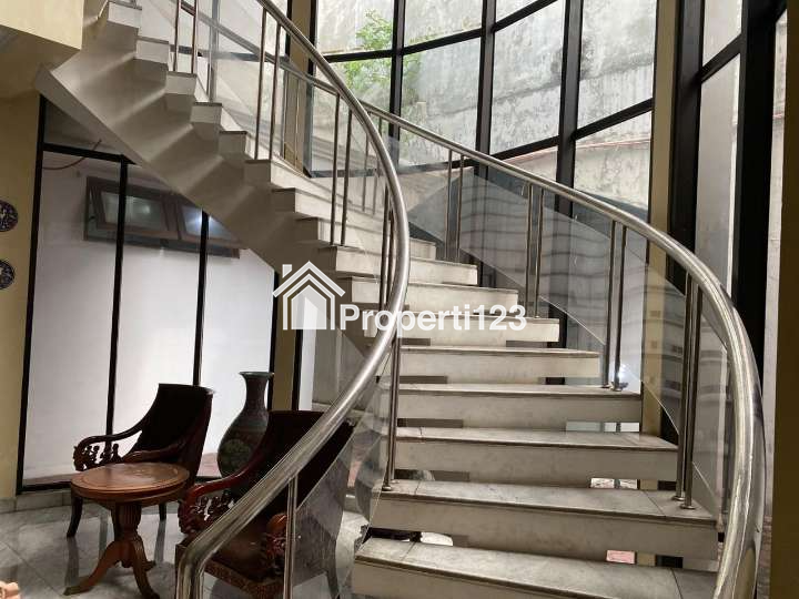 Dijual Rumah LT 760 m2 di Menteng , Jakarta Pusat Murah - 6
