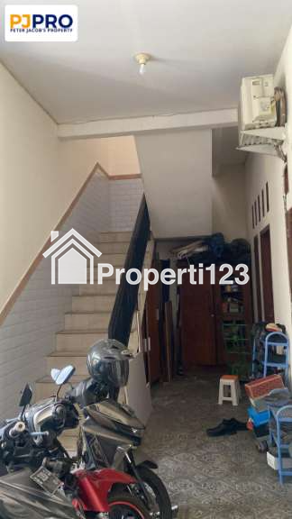 Dijual Kos-Kosan 3 Lantai dengan Full Furnished di Cikini Jakarta Pusat - 2