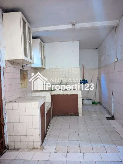 Rumah second 2lantai murah plus kosan diperumnas beji depok - 6