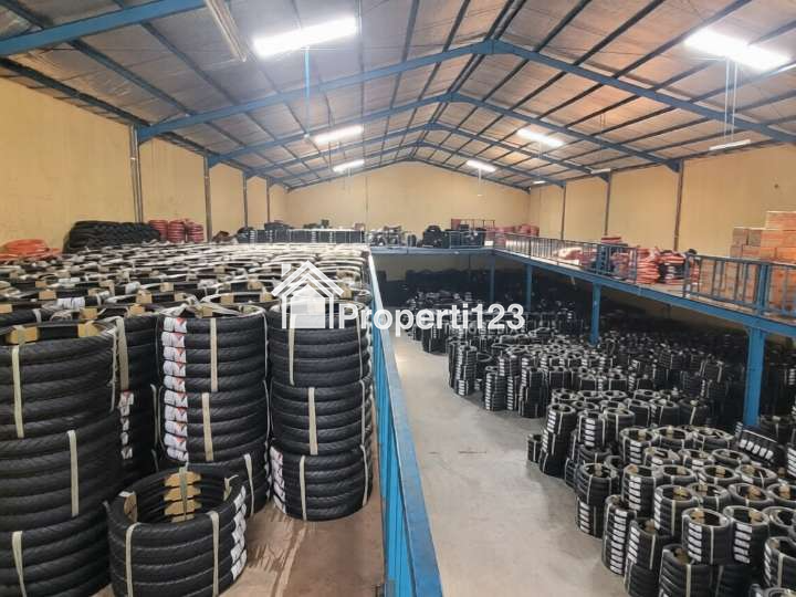 Gudang Langka 2 Lantai Komplek Margomulyo Jaya Luas Besar Surabaya Barat - 3