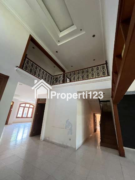 Di jual rumah di jalan Adisucipto solo - 11