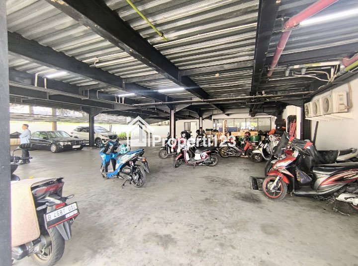 Dijual Gedung Kantor Hoek di Jalan Rajawali Kemayoran Jakarta Pusat - 7