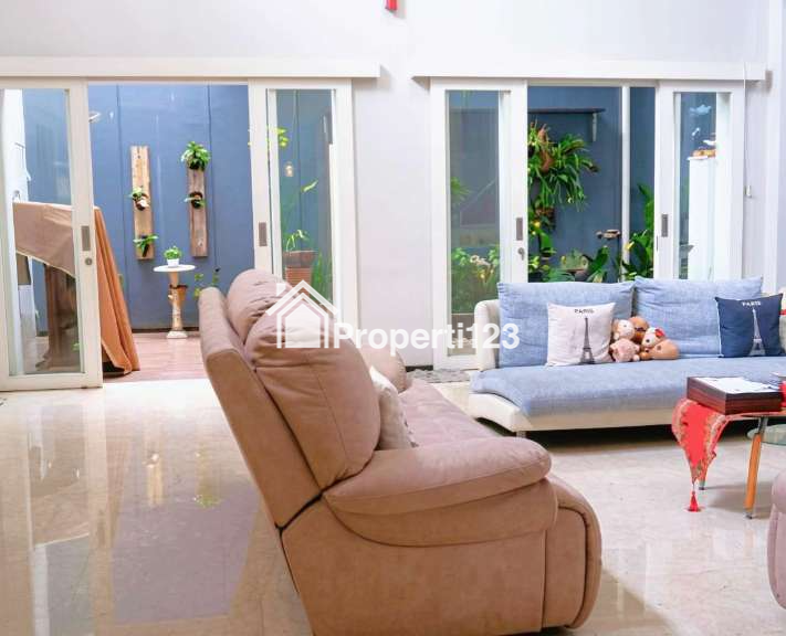 DIJUAL Rumah Premium Duren Sawit! Lingkungan Elite, Akses Tol Dekat - 2