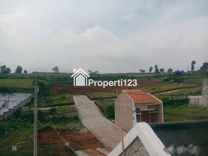 Dijual cepat tanah padat SHM dalam komplek di pakuhaji bandung barat - 4