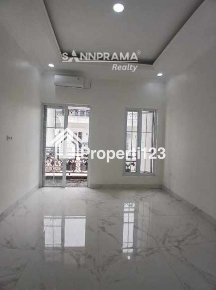 Rumah 2 lantai murah siap huni dlm cluster dijagakarsa,Jaksel - 7