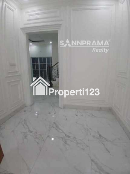 Rumah 2 lantai murah siap huni dlm cluster dijagakarsa,Jaksel - 8