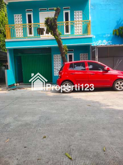 Dijual Ruko 2 Lantai Cocok untuk Usaha di Pondok Kelapa Jakarta Timur - 1