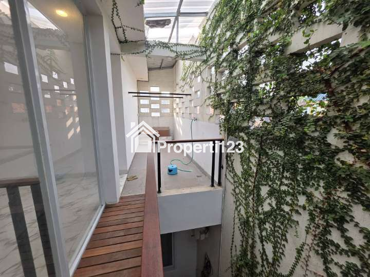 DIJUAL RUMAH MEWAH - 2