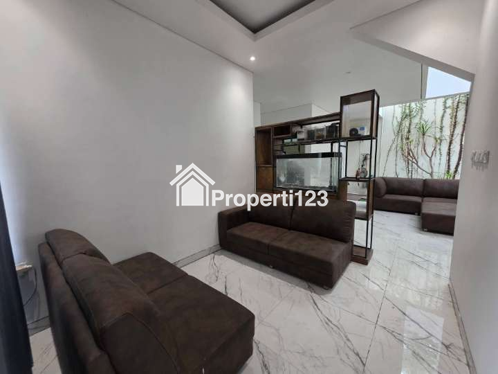 DIJUAL RUMAH MEWAH - 4
