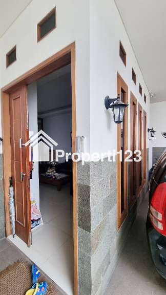 Jual BU : Rumah Minimalis Tropikal Villa Semi Furnish + Kolam Renang - 2