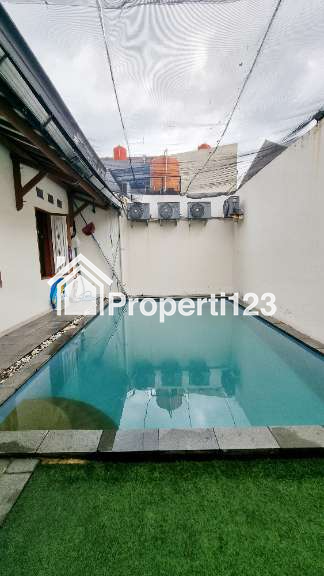 Jual BU : Rumah Minimalis Tropikal Villa Semi Furnish + Kolam Renang - 10