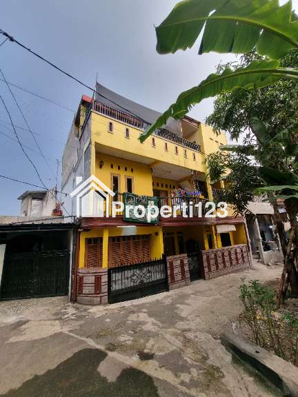 DIJUAL RUMAH 3 LANTAI DEPAN TERMINAL BIS BUBULAK KOTA BOGOR - 1