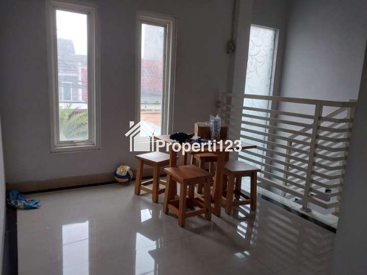Rumah Hook Full Furnished Di Perumahan Oma Campus Dau Malang - 12