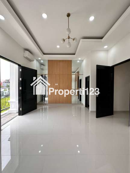 Rumah Cluster Dekat Stasiun Lrt Taman Mini Jakarta Timur - 6