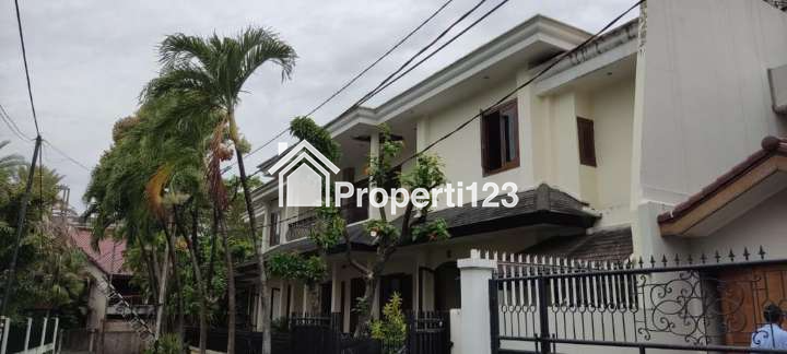 Rumah Siap Huni +S Pool Di lingkungan Executif Di Patra Kuningan Jakarta Selatan - 1