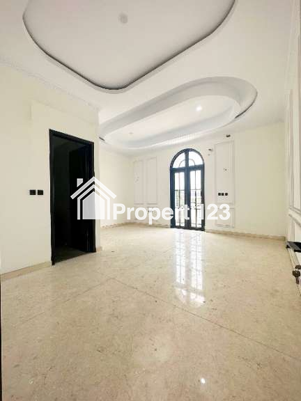 For Sale American Classic Luxury Home di Jatipadang Jakarta Selatan - 5