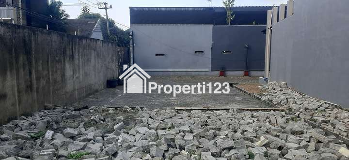 Kavling Siap Bangun 128 M2 SHM Muka 8 Meter One Gate Cluster  Lingkungan Tenang Nyaman dan Aman di Cisaranten Kulon Arcamanik Bandung - 4