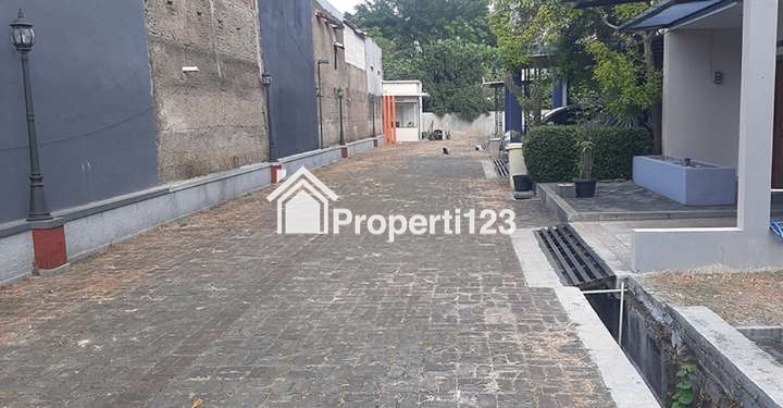 Kavling Siap Bangun 141 M2 SHM Muka 10 Meter One Gate Cluster  Lingkungan Tenang Nyaman dan Aman di Cisaranten Kulon Arcamanik Bandung - 6