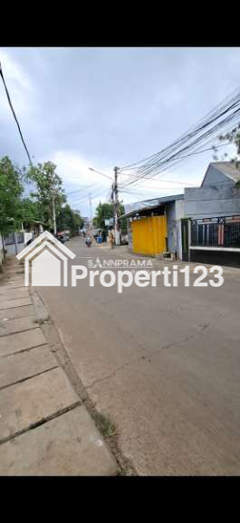 Rumah 3 lantai + rooftop di Meruyung Depok - 5