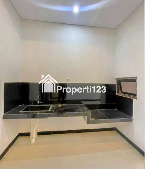 Rumah Sleman Jl Godean Yogyakarta Modern Tropis - 6