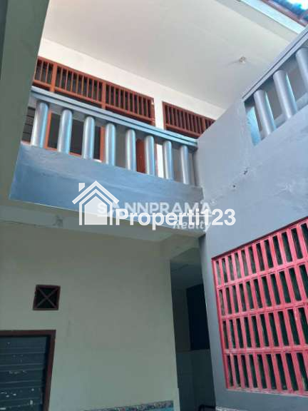 Rumah second 2 lantai strategis di Beji Depok - 7