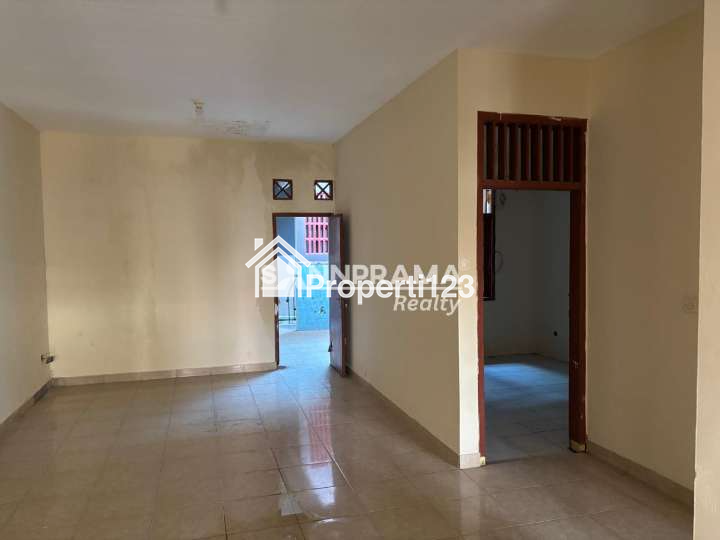 Rumah second 2 lantai strategis di Beji Depok - 5