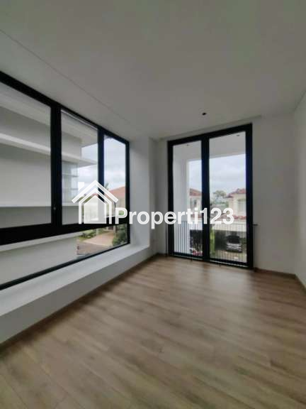 Dijual Rumah di Cluster Taman Mediterania Jl.Telaga Biru,  Lippo Karawaci Central, Tangerang - 7