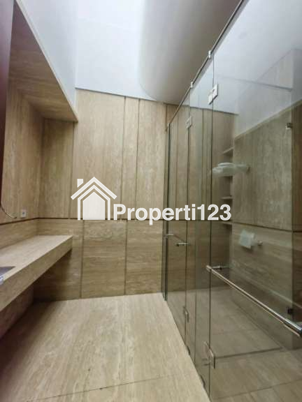Dijual Rumah di Cluster Taman Mediterania Jl.Telaga Biru,  Lippo Karawaci Central, Tangerang - 4