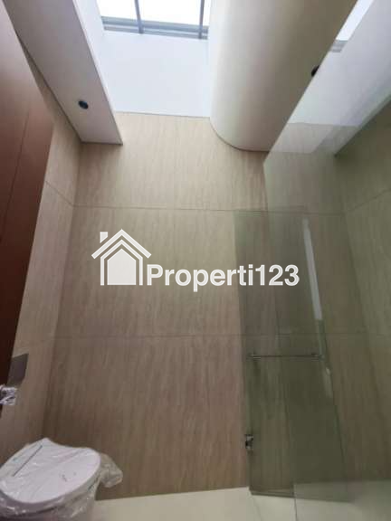 Dijual Rumah di Cluster Taman Mediterania Jl.Telaga Biru,  Lippo Karawaci Central, Tangerang - 5