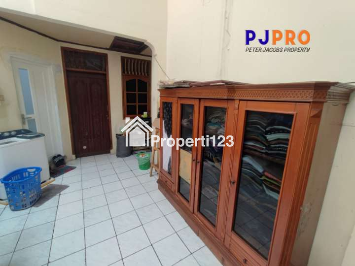 Dijual Kosan 2,5 Lantai di Jalan Kavling Semper Barat Jakarta Utara - 14