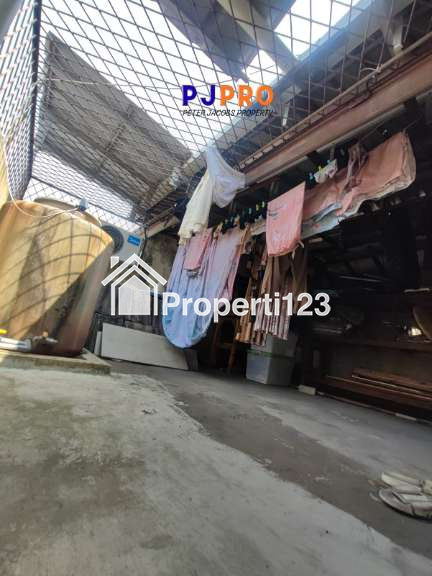 Dijual Kosan 2,5 Lantai di Jalan Kavling Semper Barat Jakarta Utara - 18