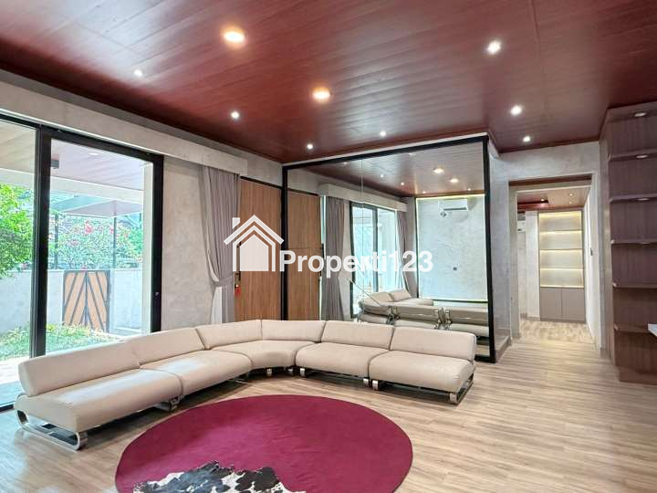 Rumah Hoek Mewah Fully Furnished Pondok Indah Jakarta Selatan - 3