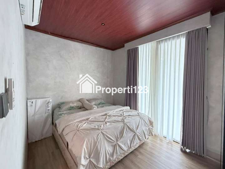 Rumah Hoek Mewah Fully Furnished Pondok Indah Jakarta Selatan - 12