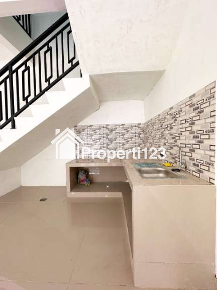 Dijual Ruko di lokasi emas Ciracas Jakarta Timur - 3