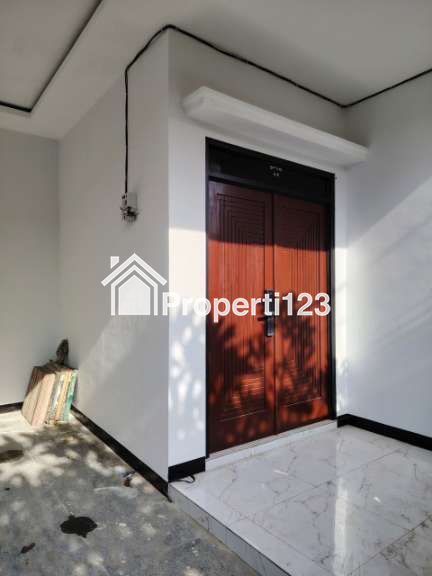 Dijual Rumah 2,5 Lantai Plus Rooftop di Jagakarsa Jakarta Selatan Siap Huni - 4