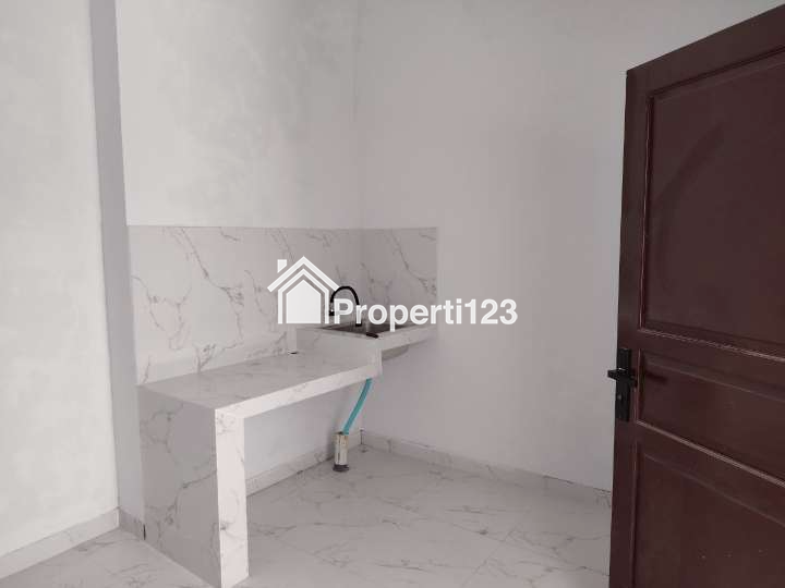 Dijual Rumah 2,5 Lantai Plus Rooftop di Jagakarsa Jakarta Selatan Siap Huni - 5