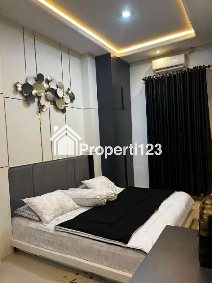 Dijual Rumah Strategis - 2