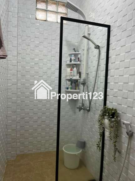 Dijual Rumah Strategis - 3