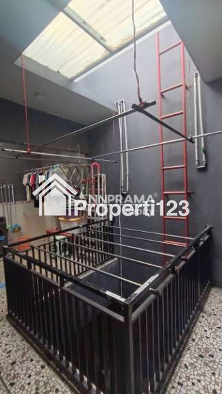 Rumah second 2 lantai murah siap huni dkt tol dilimo depok - 11
