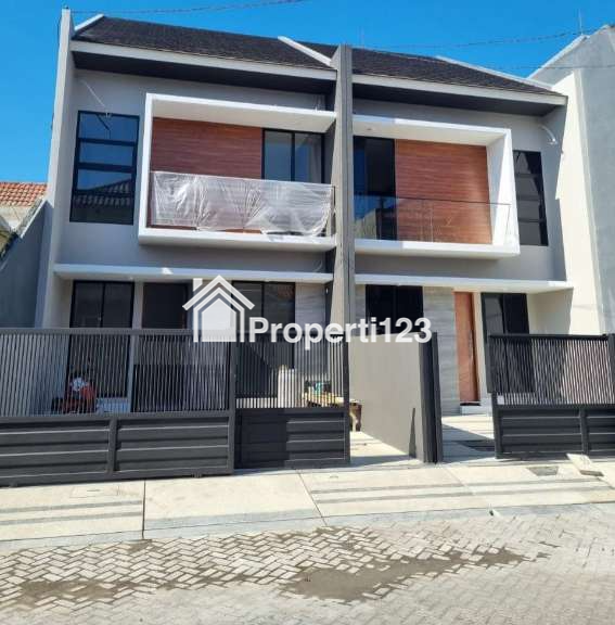 Rumah Baru Gress Lokasi Kutisari Indah Surabaya - 2